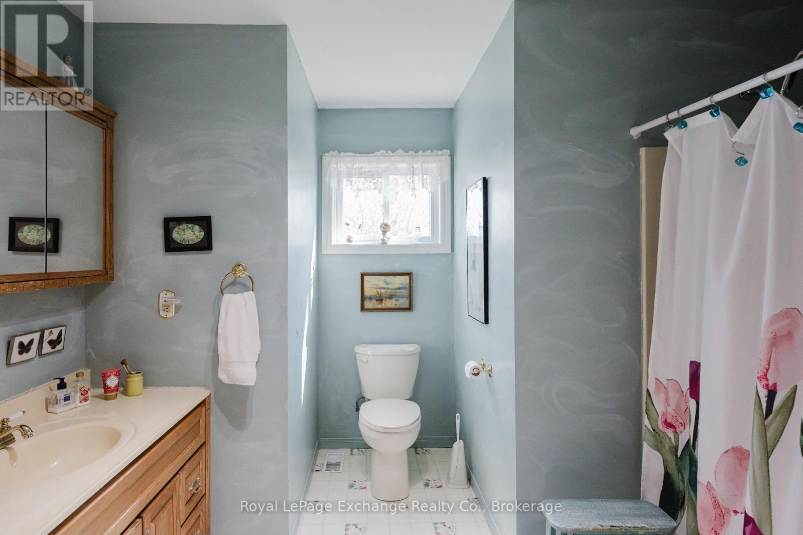 363 Morpeth Street, Saugeen Shores, Ontario  N0H 2L0 - Photo 34 - X12151797