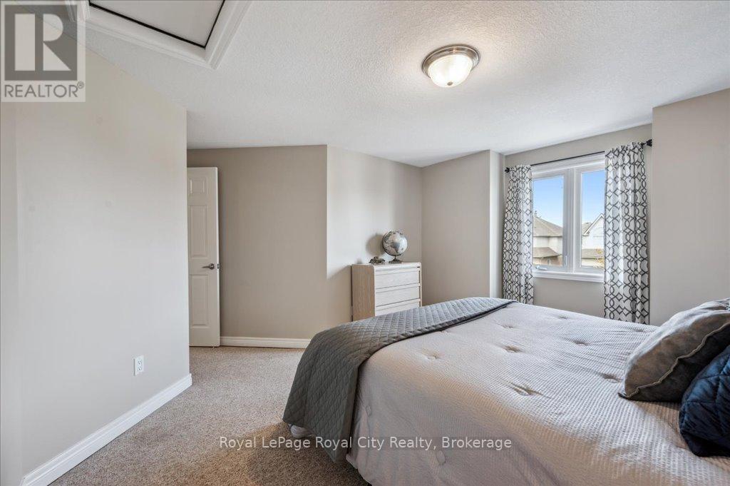 67 Grey Oak Drive, Guelph, Ontario  N1L 1R2 - Photo 23 - X12151859