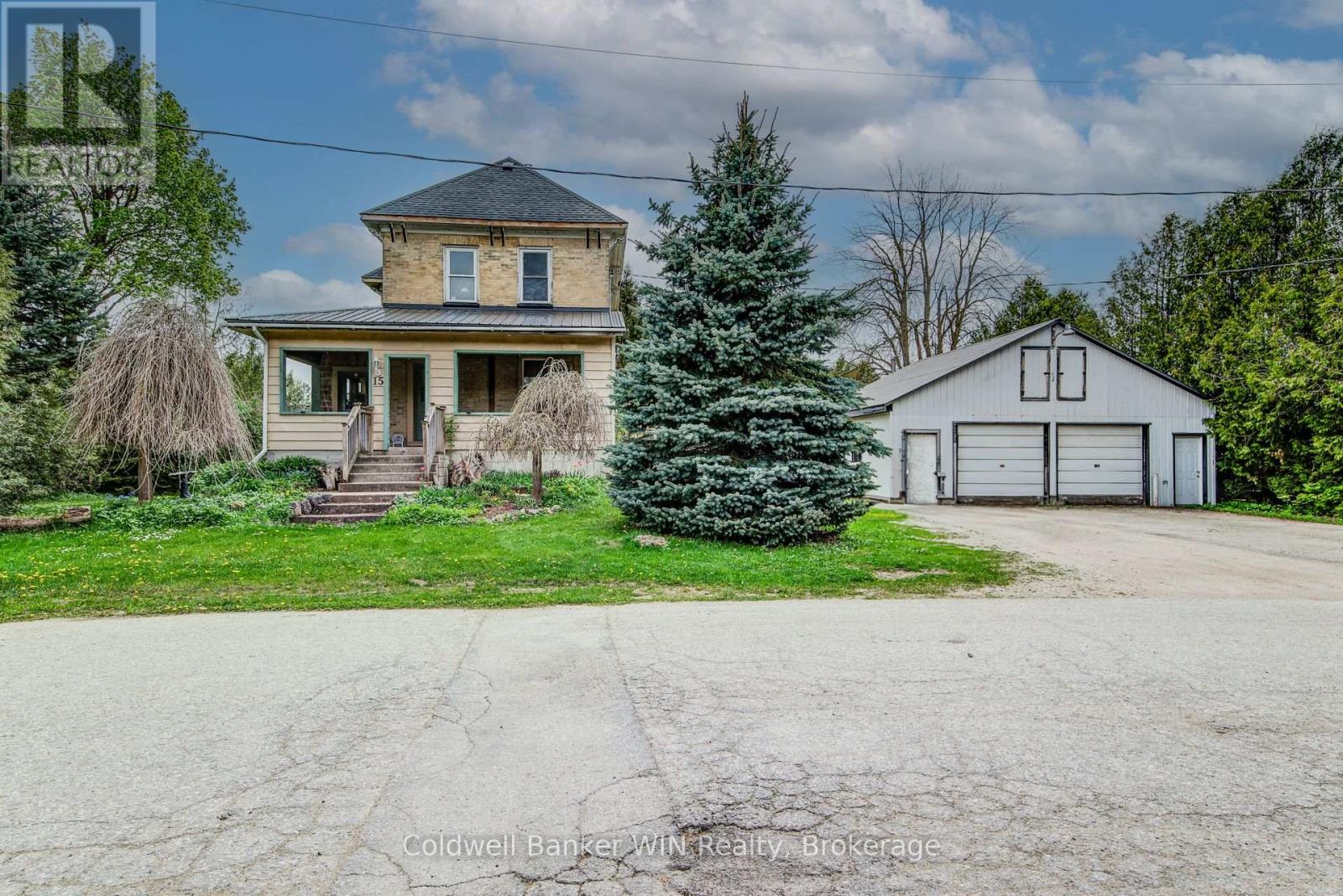 15 CLARKE STREET N, Minto, Ontario