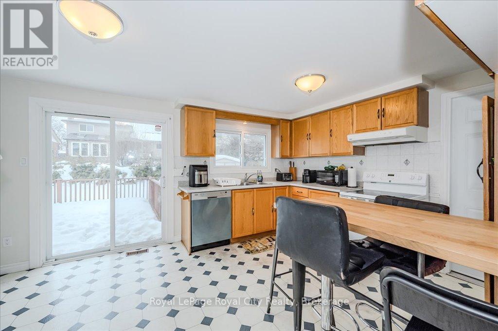 145 Kortright Road W, Guelph, Ontario  N1G 3N9 - Photo 11 - X12152080