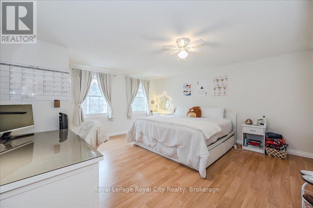 145 Kortright Road W, Guelph, Ontario  N1G 3N9 - Photo 17 - X12152080