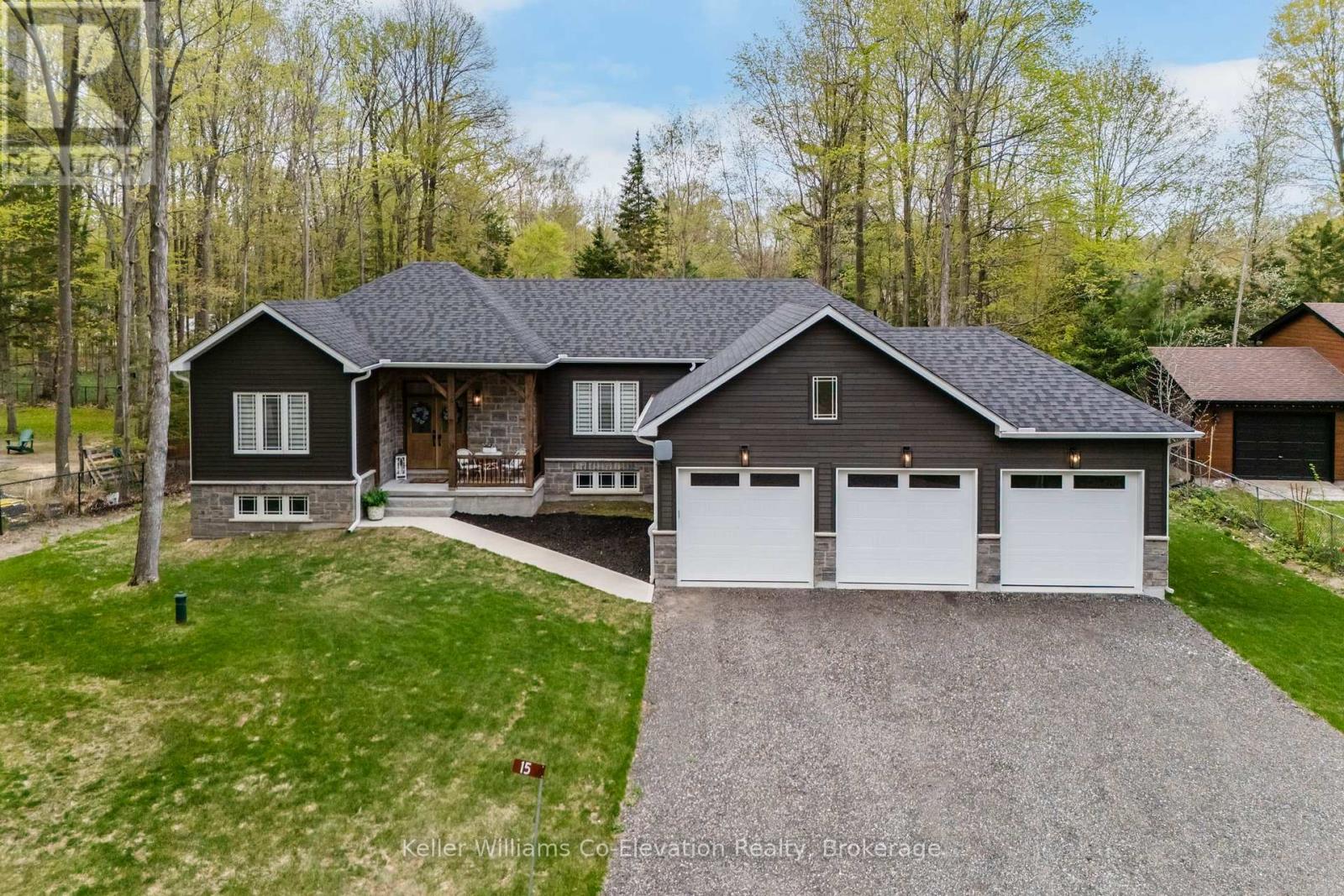 15 PINECONE AVENUE, Tiny, Ontario