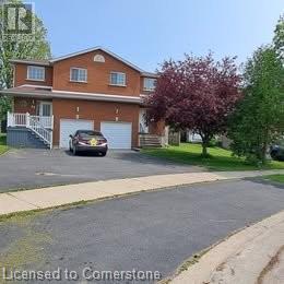 43 Schueller Street, Kitchener, Ontario  N2K 3W2 - Photo 2 - 40729408