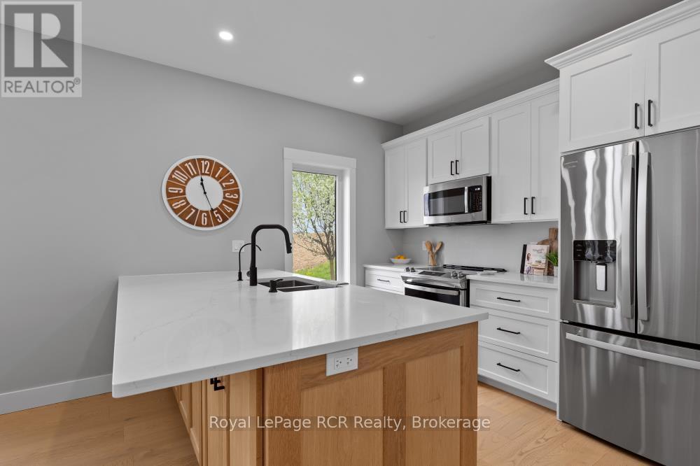 13 Jonathan Crescent, South Bruce, Ontario  N0G 2J0 - Photo 15 - X12152365