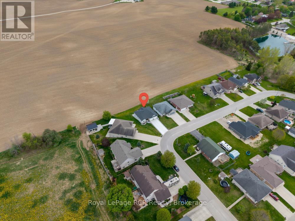 13 Jonathan Crescent, South Bruce, Ontario  N0G 2J0 - Photo 47 - X12152365