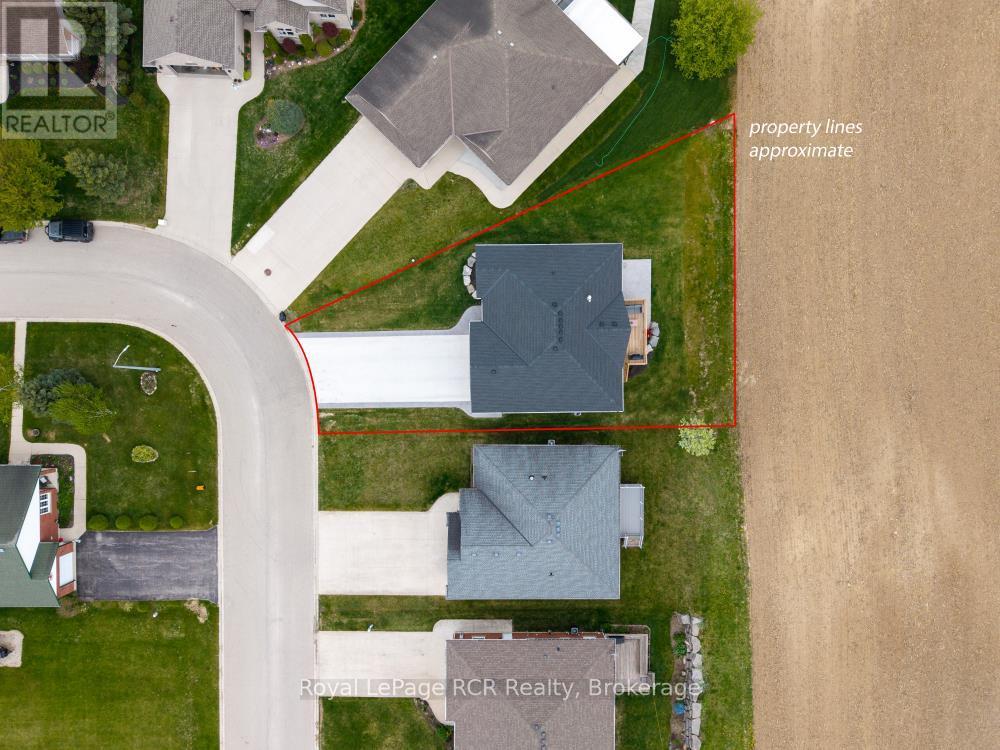 13 Jonathan Crescent, South Bruce, Ontario  N0G 2J0 - Photo 48 - X12152365