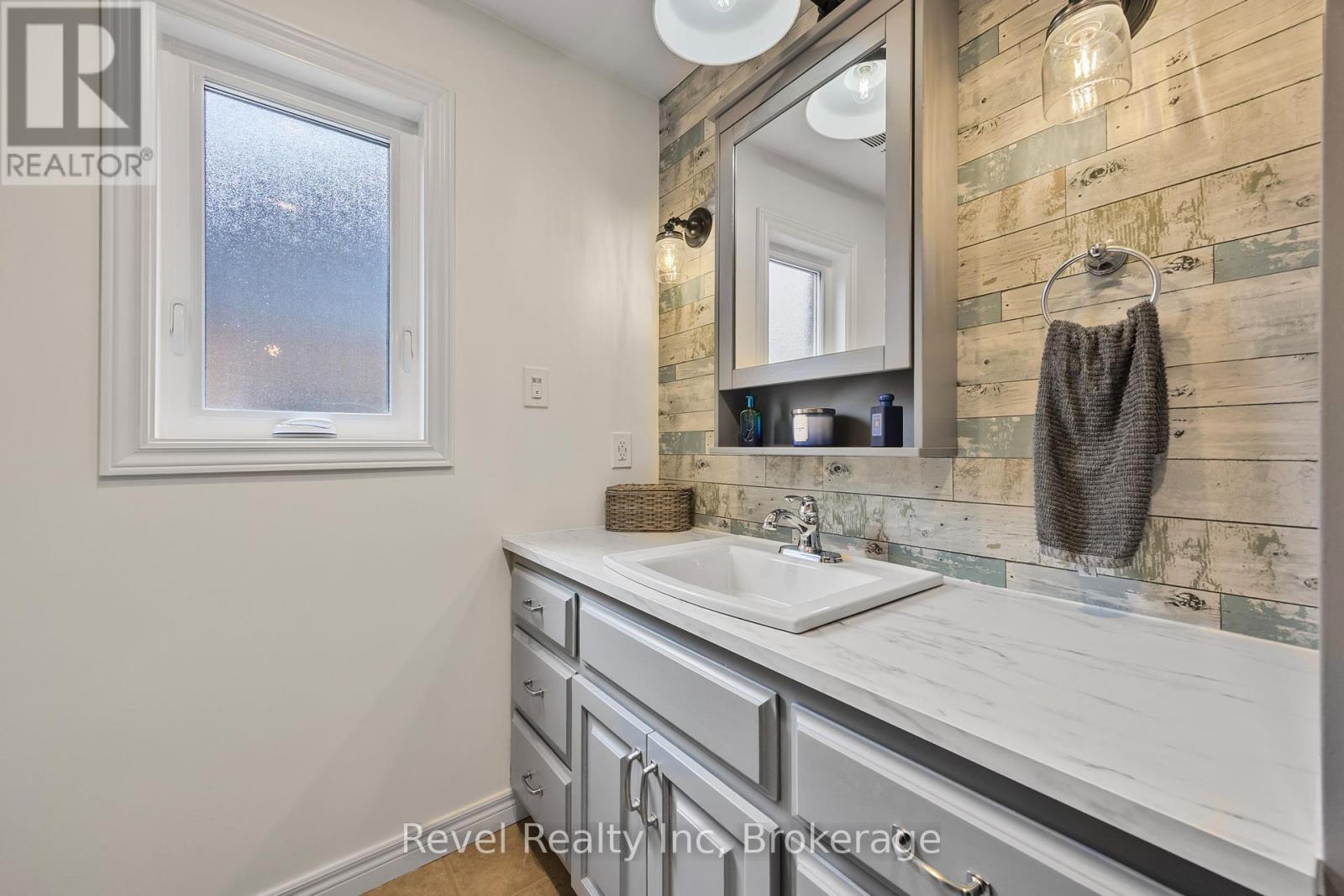 894 Montreal Street, Midland, Ontario  L4R 5A7 - Photo 22 - S12152414