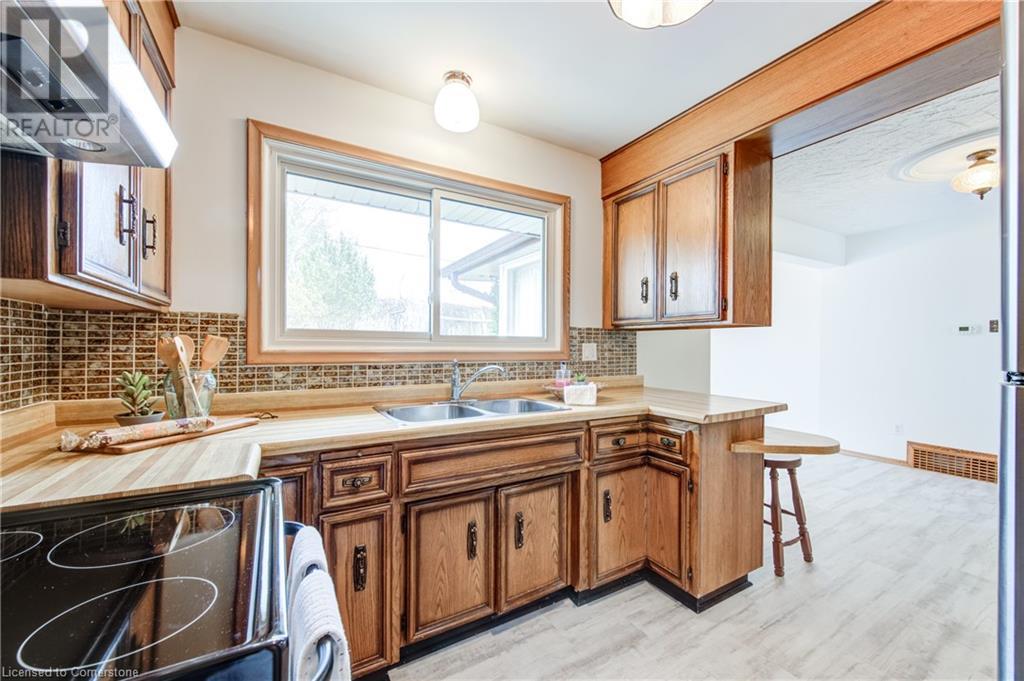 94 Harold Avenue, Kitchener, Ontario  N2A 2H8 - Photo 22 - 40729436