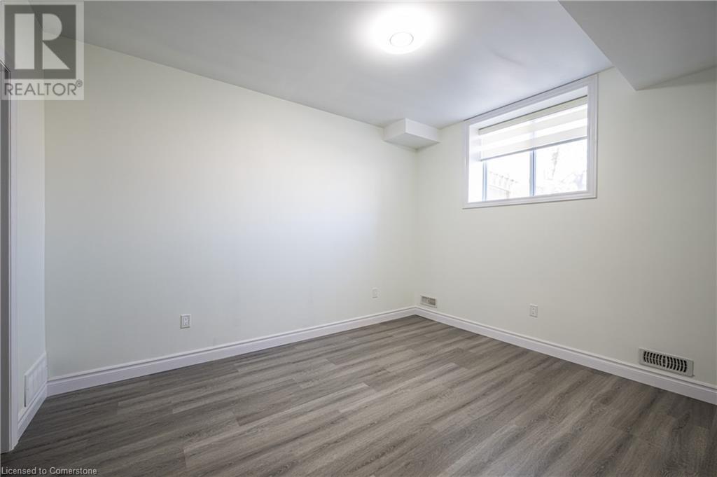58 Amos Avenue Unit# Lower, Waterloo, Ontario  N2L 5G3 - Photo 13 - 40728500