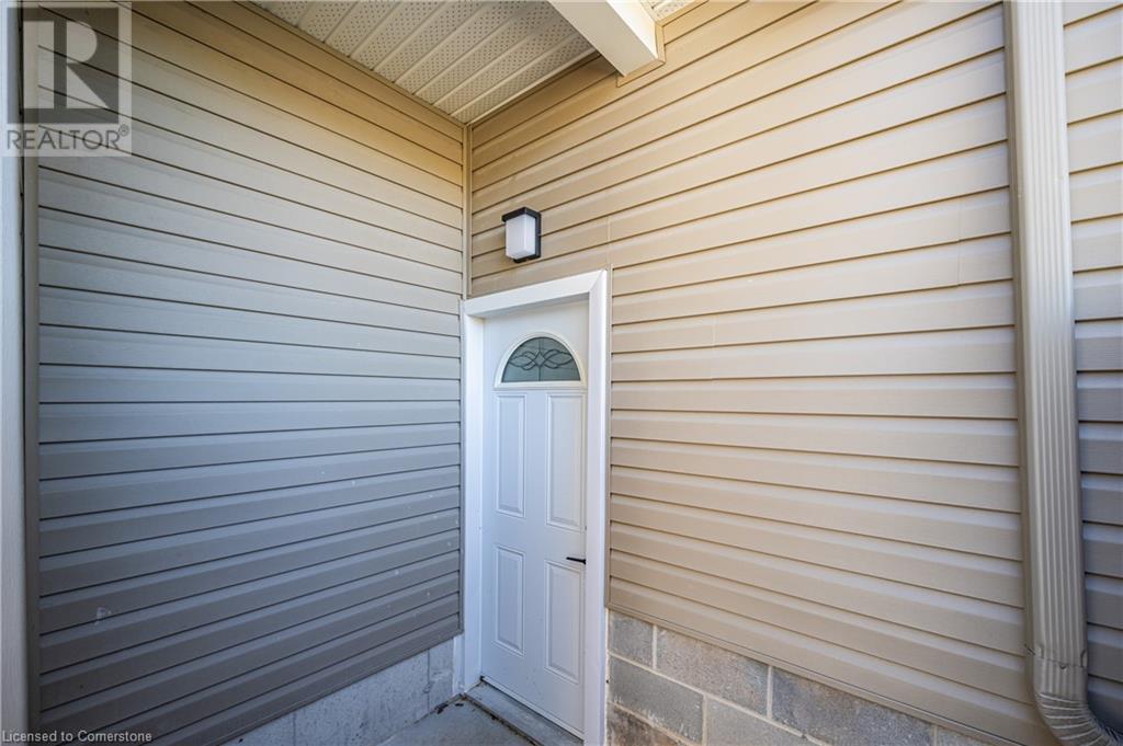 58 Amos Avenue Unit# Lower, Waterloo, Ontario  N2L 5G3 - Photo 2 - 40728500