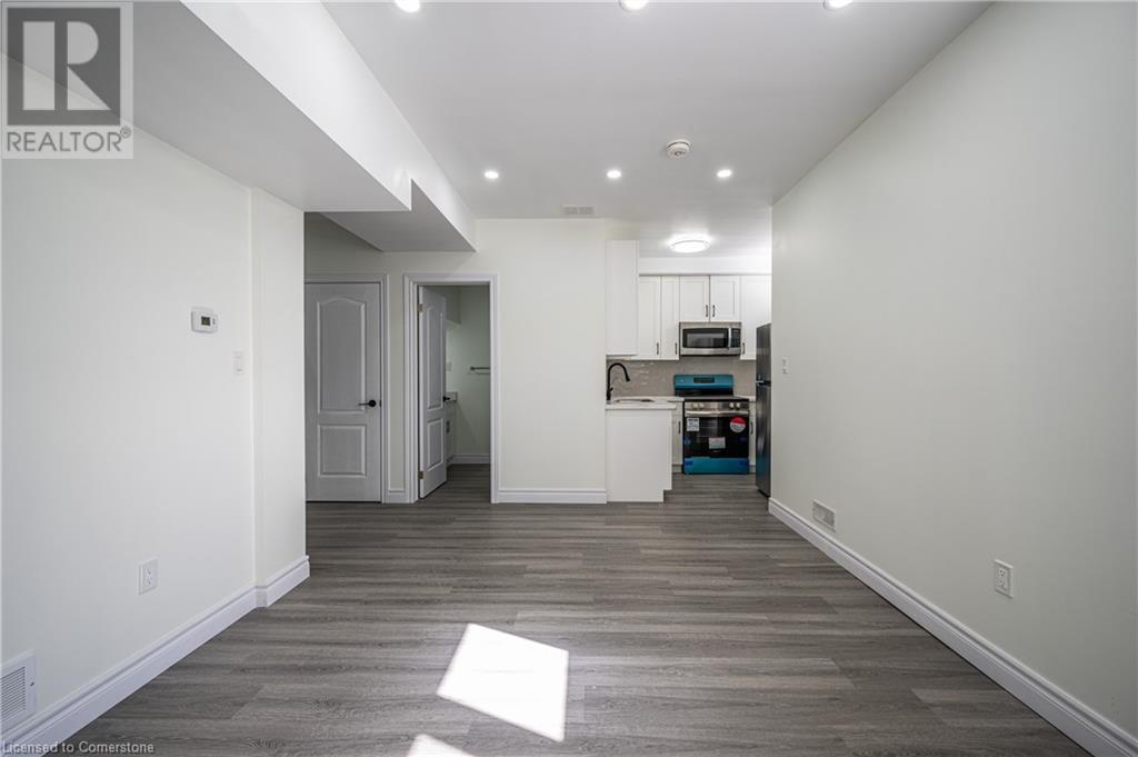 58 Amos Avenue Unit# Lower, Waterloo, Ontario  N2L 5G3 - Photo 6 - 40728500