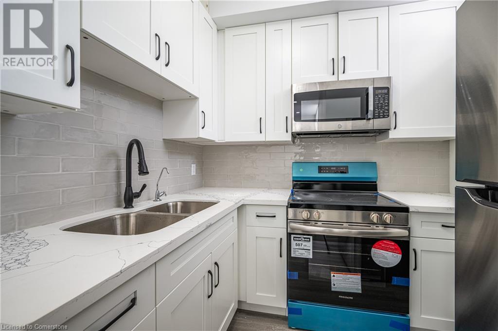 58 Amos Avenue Unit# Lower, Waterloo, Ontario  N2L 5G3 - Photo 8 - 40728500