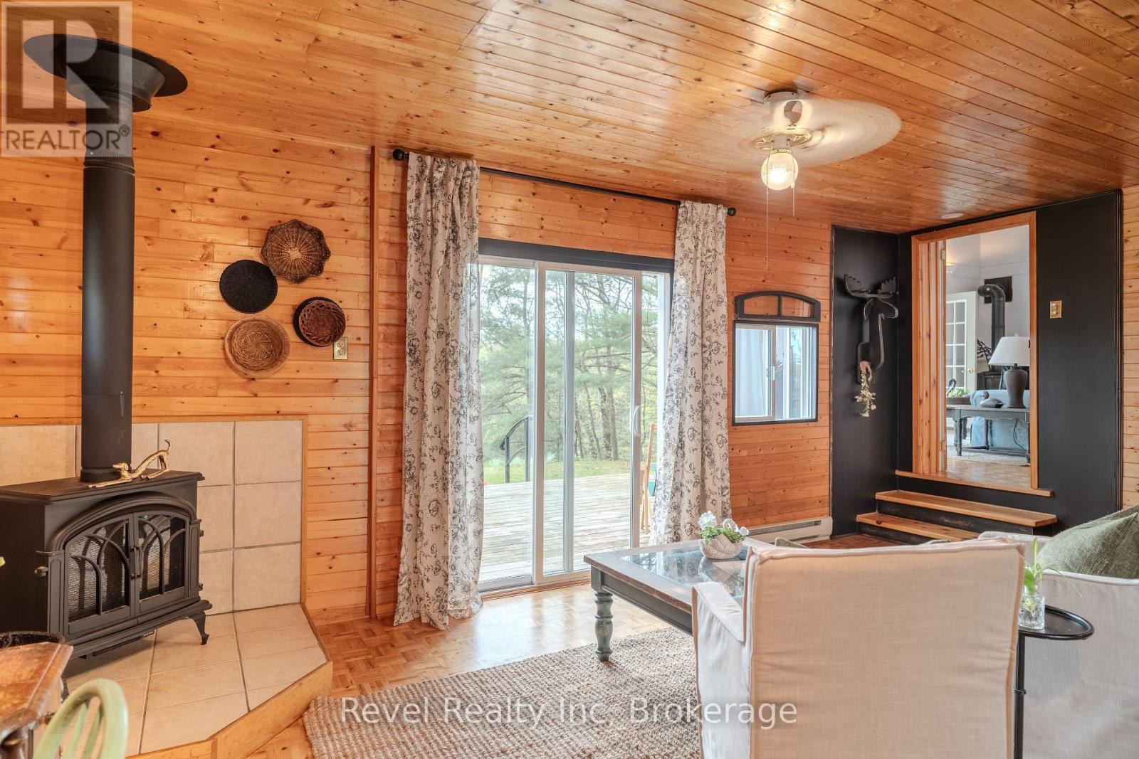 14 Swallow Road, Mcdougall, Ontario  P2A 2W7 - Photo 5 - X12152566