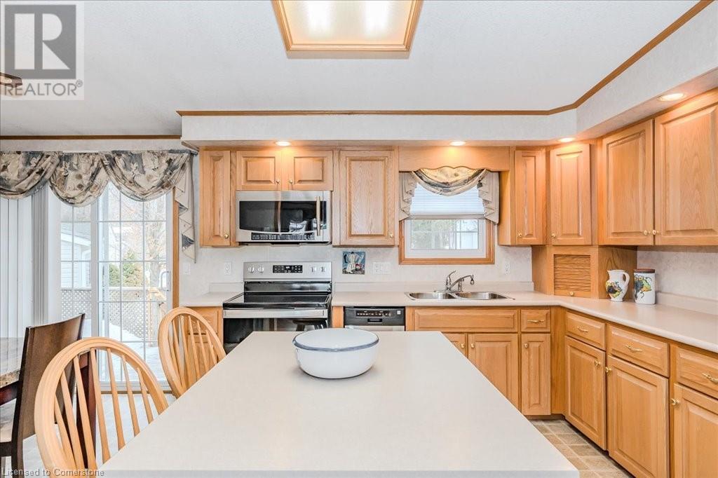 3 Trillium Beach Drive, Puslinch, Ontario  N0B 2J0 - Photo 17 - 40729470