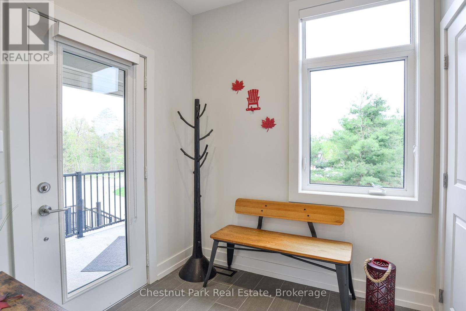 55 Rockmount Crescent, Gravenhurst, Ontario  P1P 0A6 - Photo 5 - X12152744