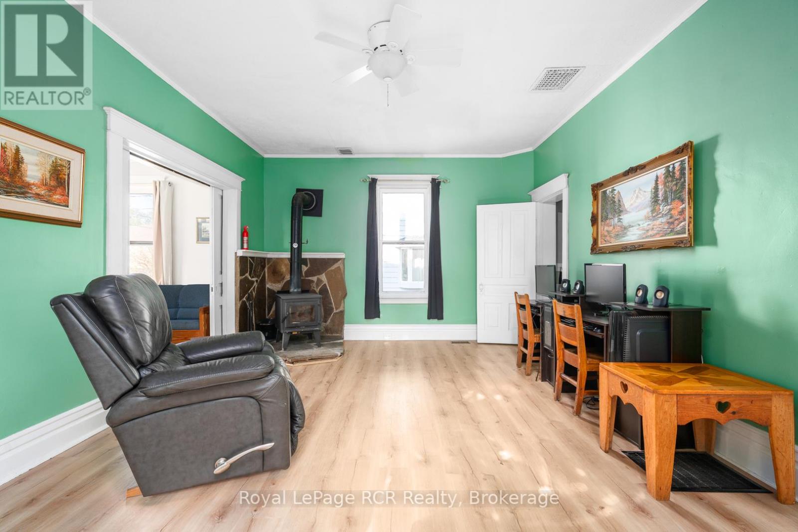 463 12th Street, Hanover, Ontario  N4N 1W1 - Photo 10 - X12152747