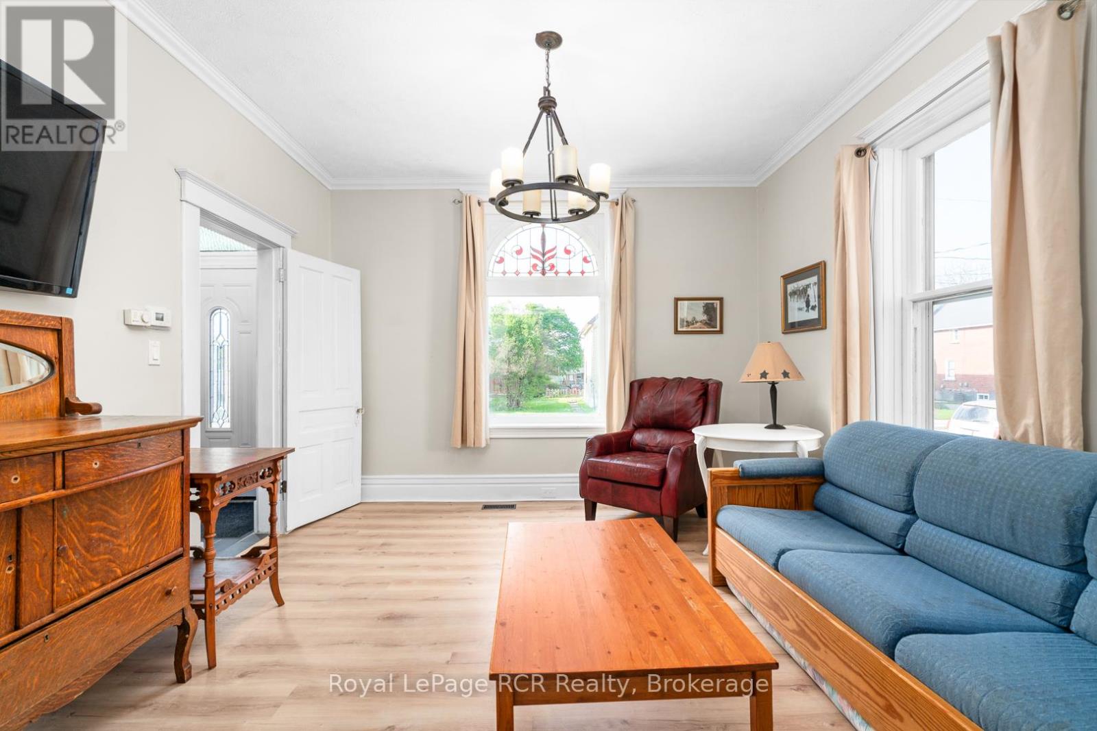 463 12th Street, Hanover, Ontario  N4N 1W1 - Photo 6 - X12152747