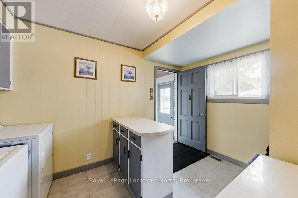 141 Gardiner Street, Meaford, Ontario  N4L 1W6 - Photo 11 - X12152937