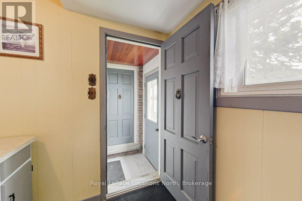 141 Gardiner Street, Meaford, Ontario  N4L 1W6 - Photo 13 - X12152937