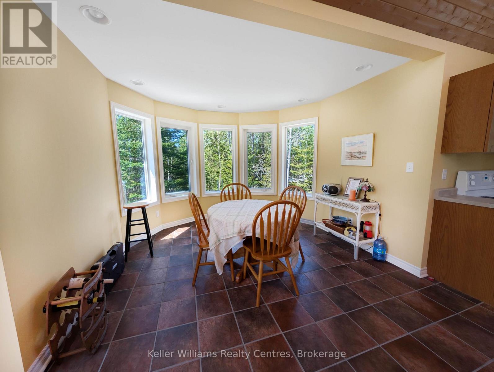 39 Lakewood Country Lane, Northern Bruce Peninsula, Ontario  N0H 1W0 - Photo 18 - X12152946