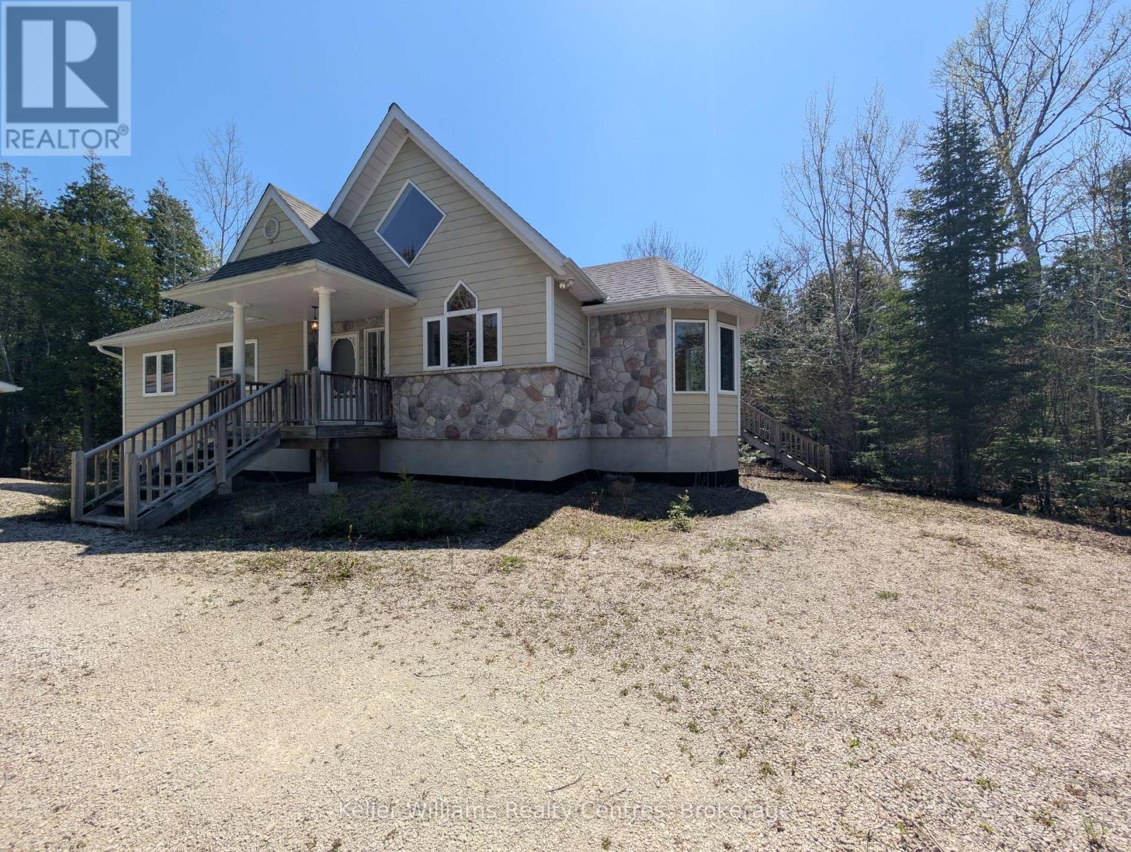 39 Lakewood Country Lane, Northern Bruce Peninsula, Ontario  N0H 1W0 - Photo 2 - X12152946