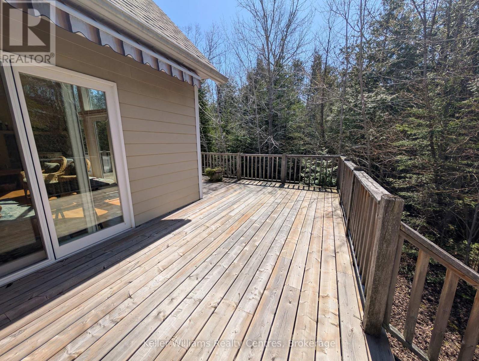 39 Lakewood Country Lane, Northern Bruce Peninsula, Ontario  N0H 1W0 - Photo 38 - X12152946