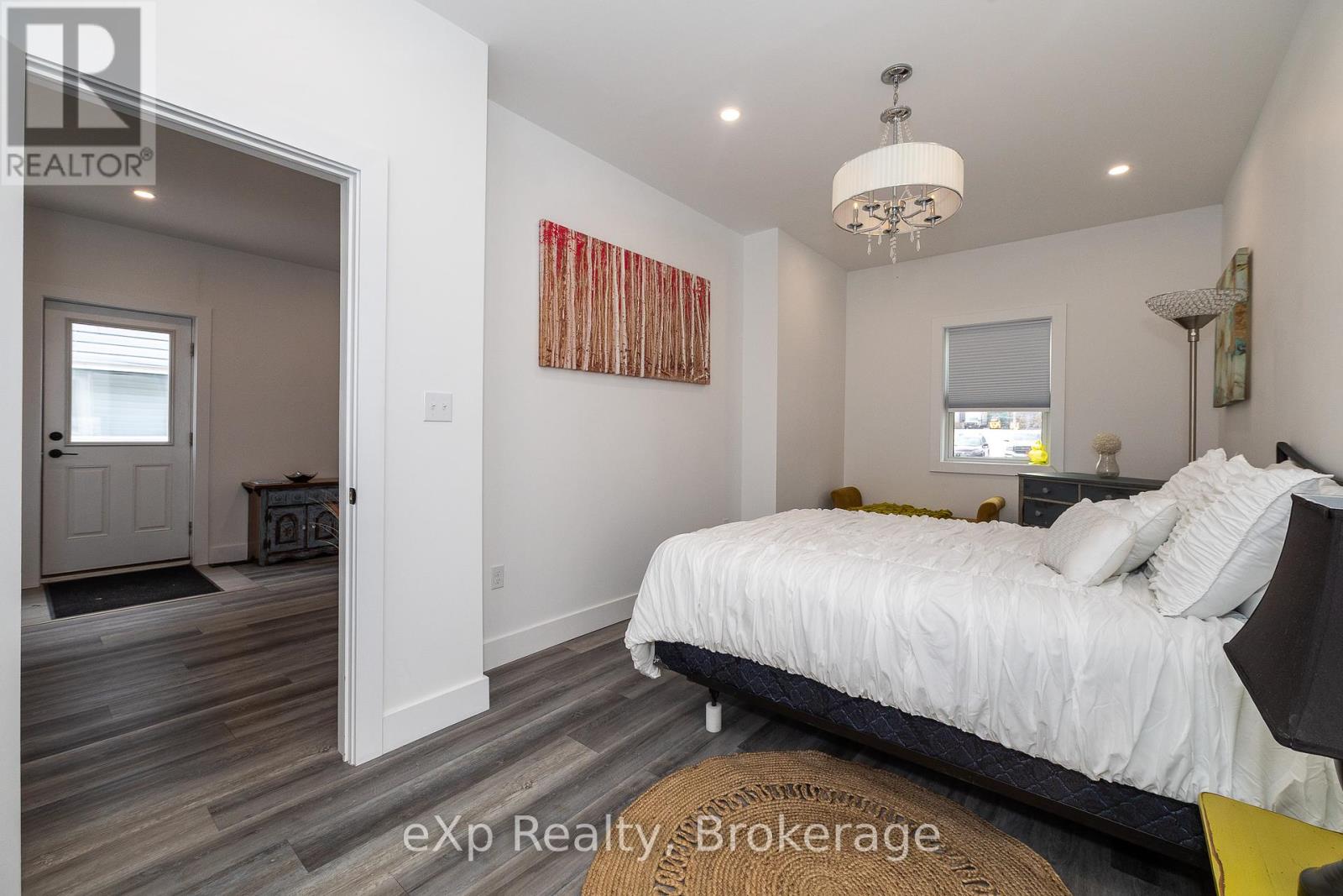 360 Frank Street, South Bruce Peninsula, Ontario  N0H 2T0 - Photo 15 - X12152998