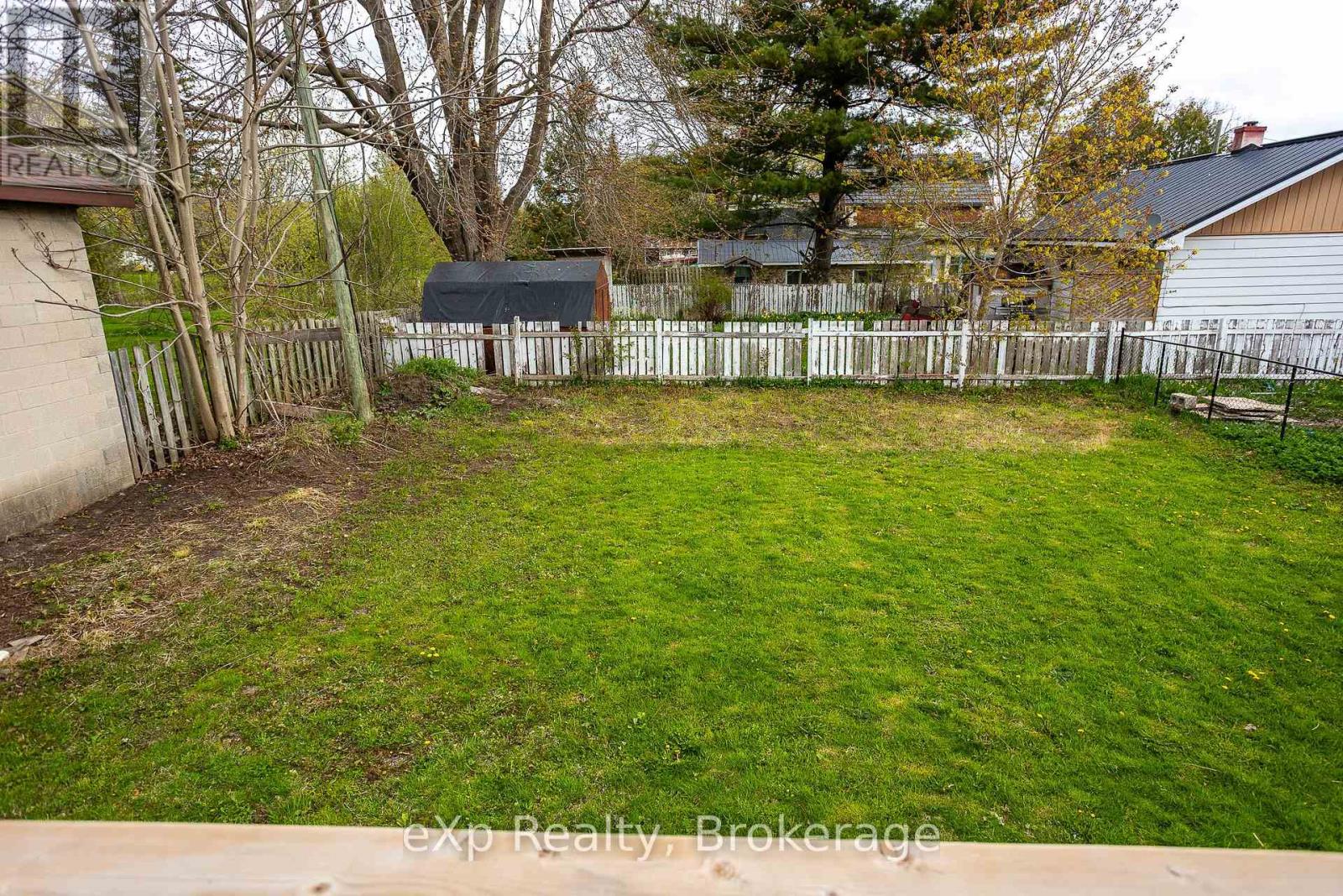 360 Frank Street, South Bruce Peninsula, Ontario  N0H 2T0 - Photo 32 - X12152998