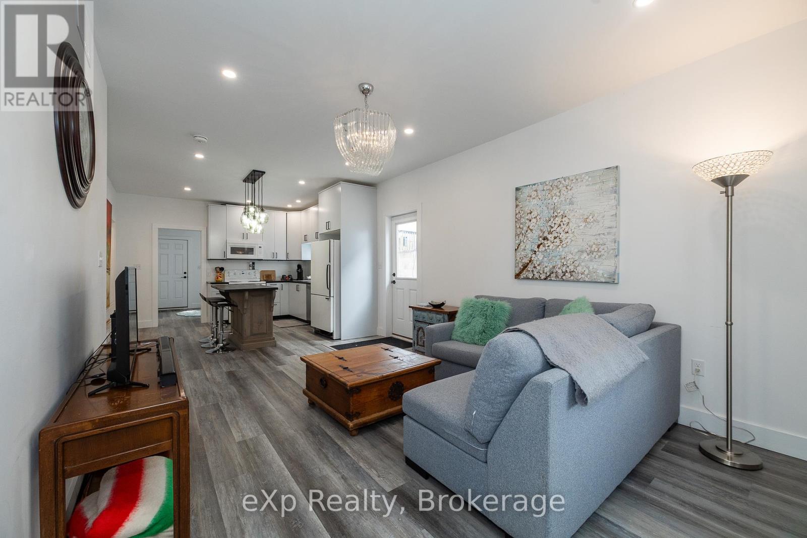 360 Frank Street, South Bruce Peninsula, Ontario  N0H 2T0 - Photo 6 - X12152998