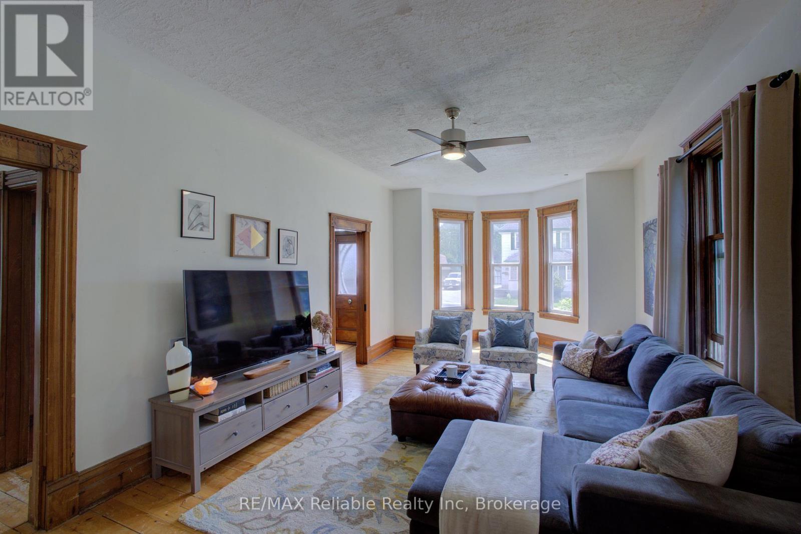 31 Sparling Street, Huron East, Ontario  N0K 1W0 - Photo 15 - X12153115