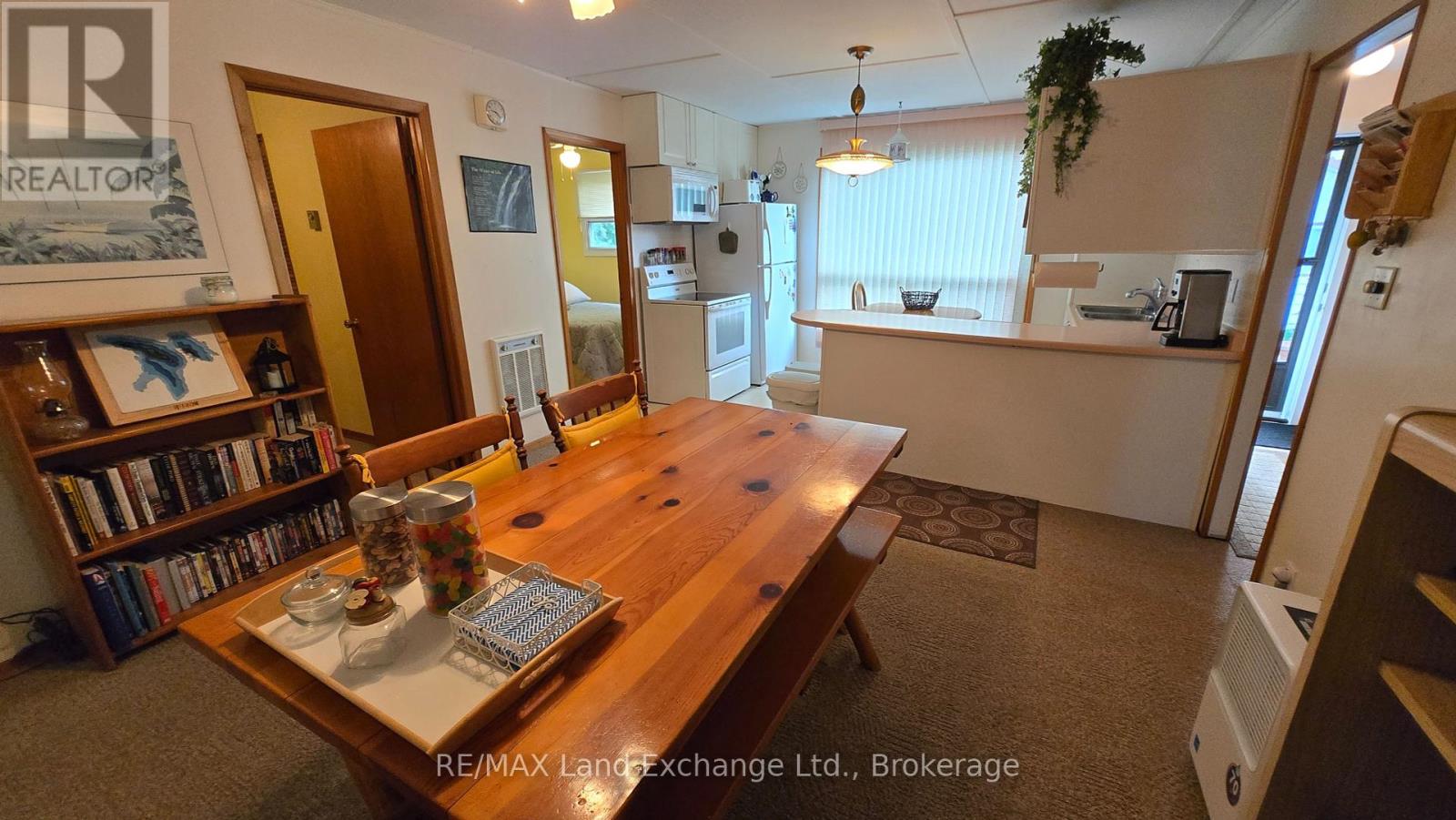 551 Attawandaron Road, Huron-Kinloss, Ontario  N2Z 2X3 - Photo 7 - X12153231
