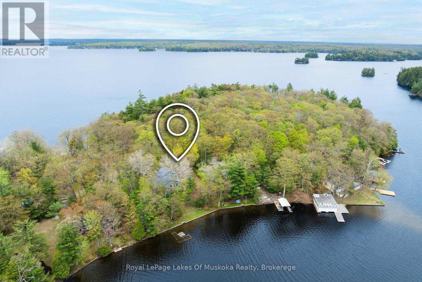 1050 Packers Bay Road, Muskoka Lakes, Ontario  P0C 1M0 - Photo 1 - X12153251