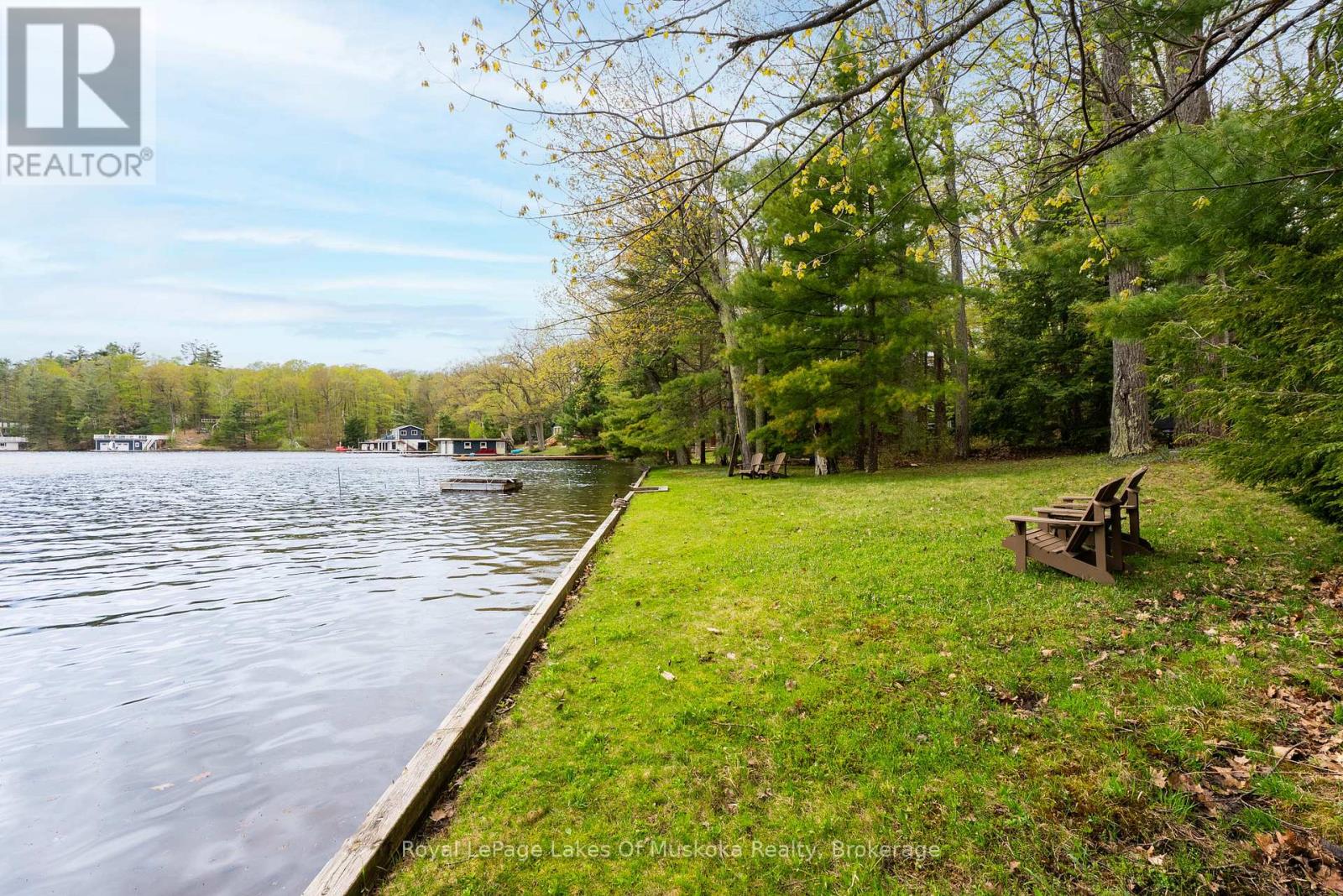 1050 Packers Bay Road, Muskoka Lakes, Ontario  P0C 1M0 - Photo 12 - X12153251