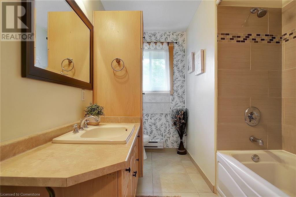 24 Hoffman Street, Kitchener, Ontario  N2M 3M7 - Photo 18 - 40729246