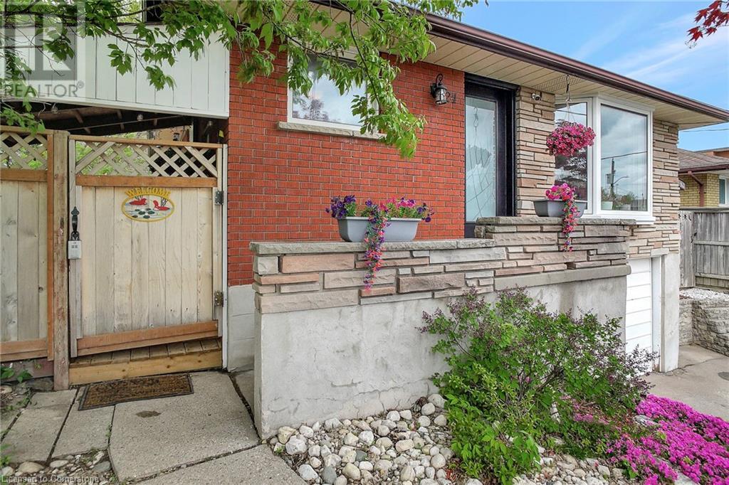 24 Hoffman Street, Kitchener, Ontario  N2M 3M7 - Photo 4 - 40729246