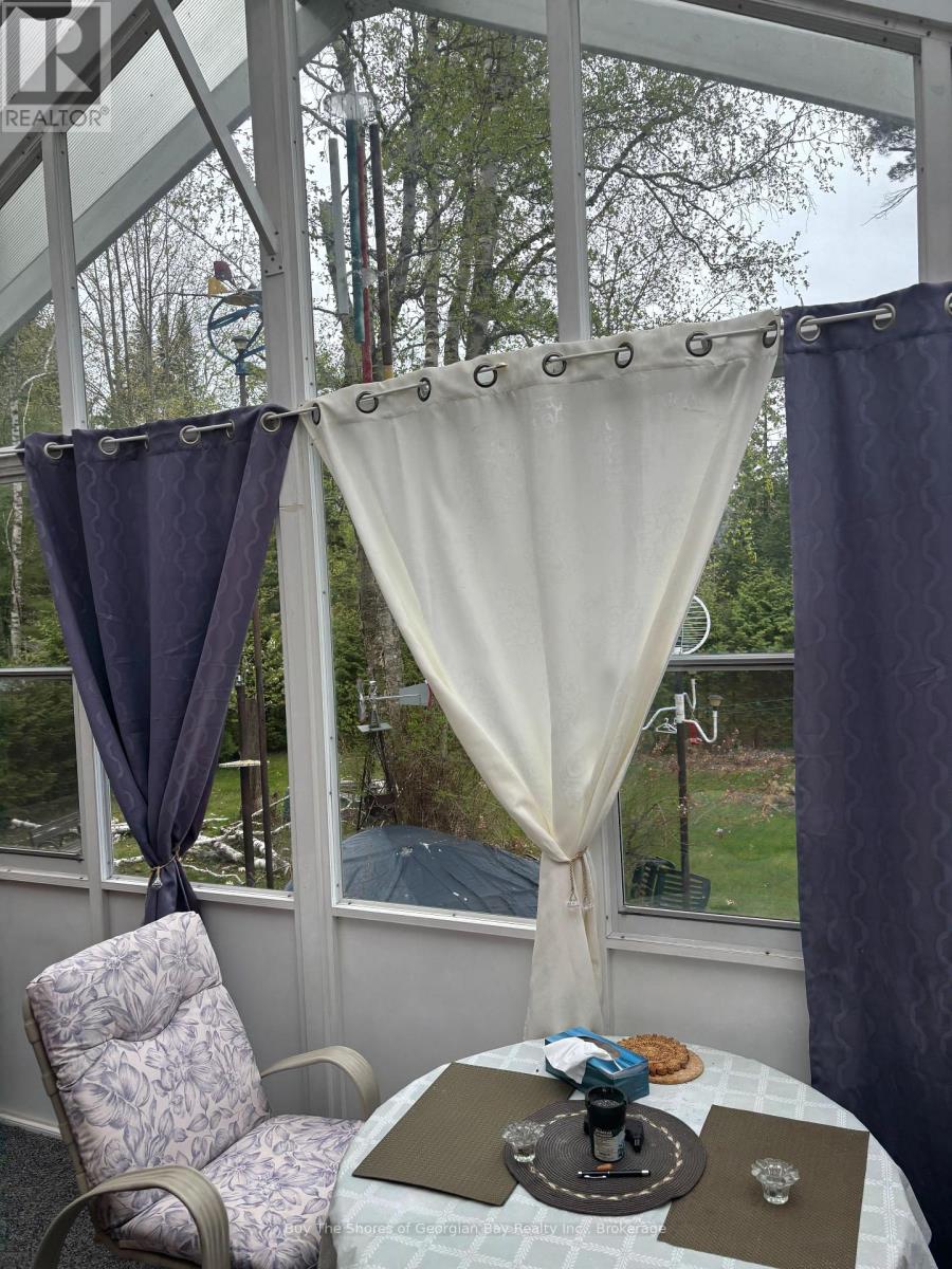 41 Lindale Avenue, Tiny, Ontario  L9M 0J2 - Photo 3 - S12153639