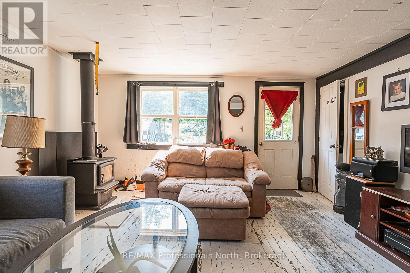 1063 Ravine Road, Minden Hills, Ontario  K0M 2K0 - Photo 35 - X12153655