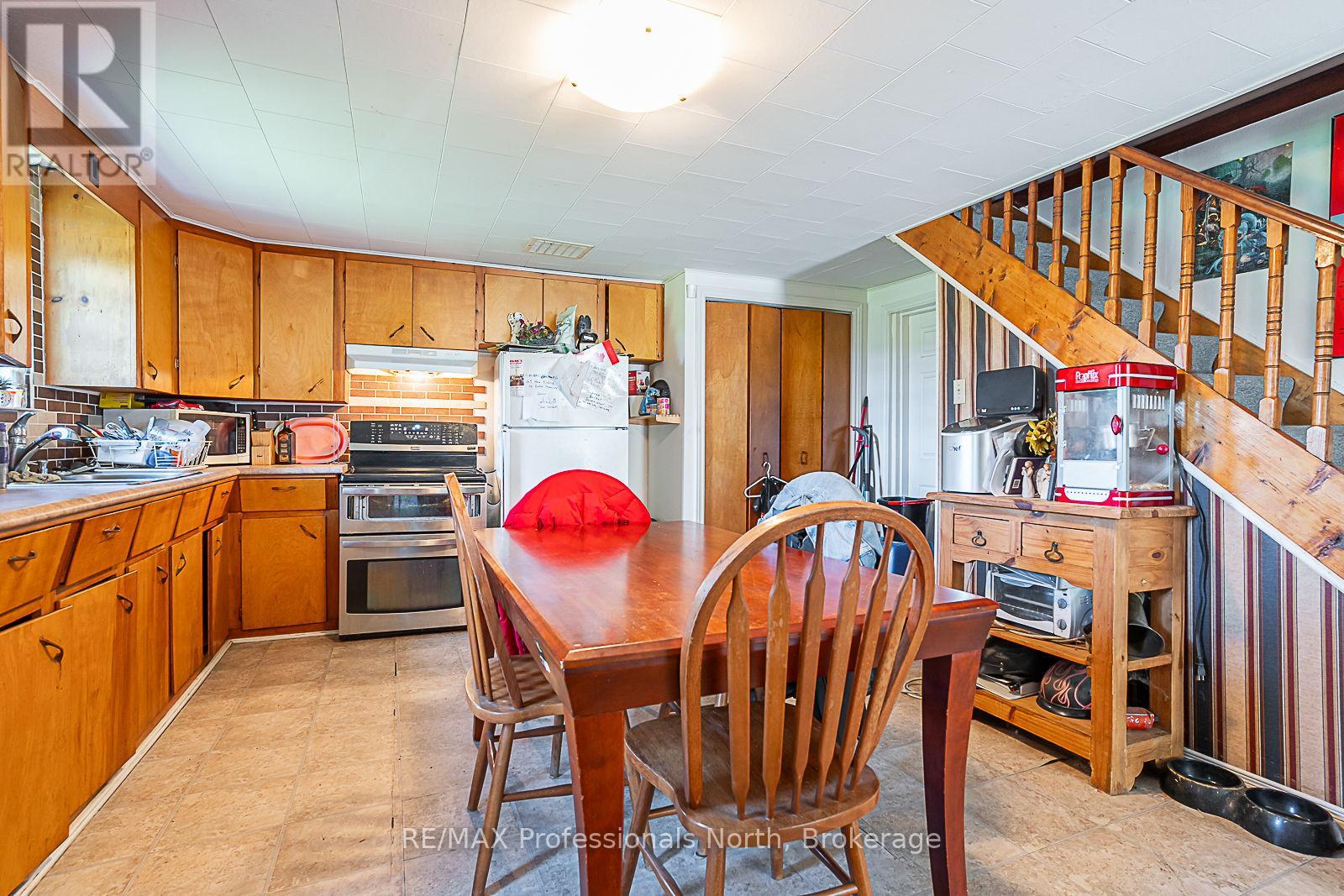 1063 Ravine Road, Minden Hills, Ontario  K0M 2K0 - Photo 39 - X12153655
