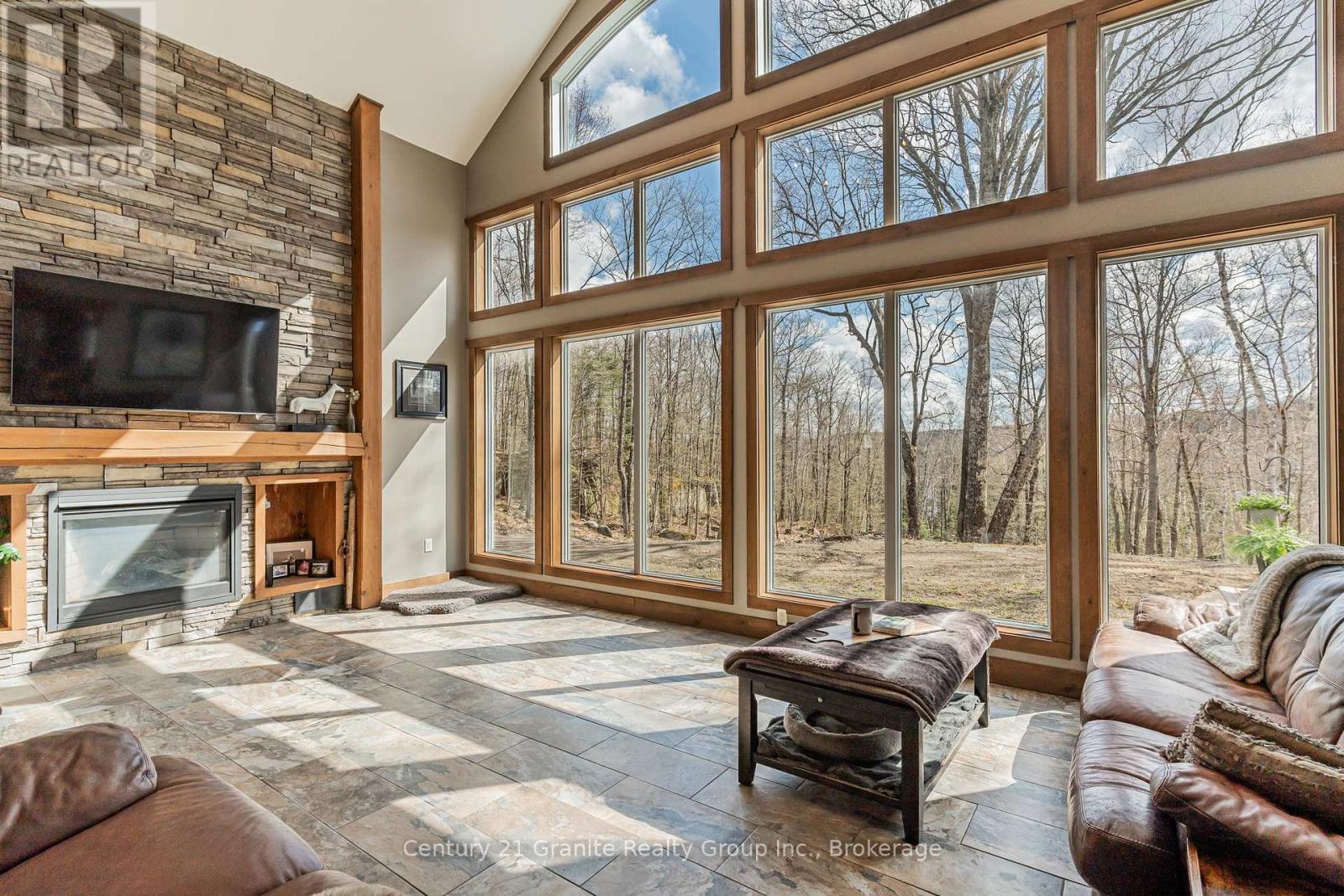 1277 Grace Road, Minden Hills, Ontario  K0M 2K0 - Photo 19 - X12153672