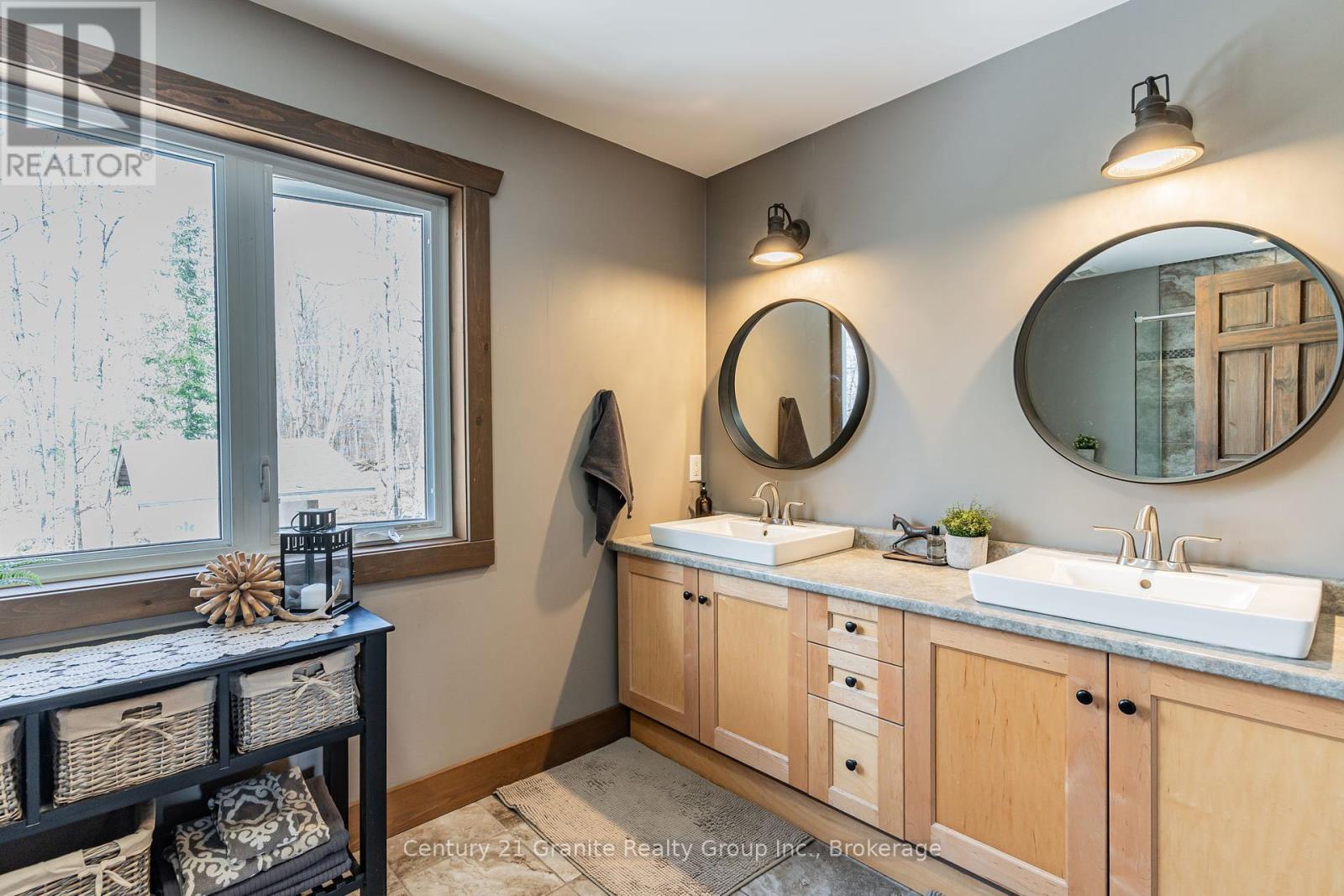 1277 Grace Road, Minden Hills, Ontario  K0M 2K0 - Photo 31 - X12153672