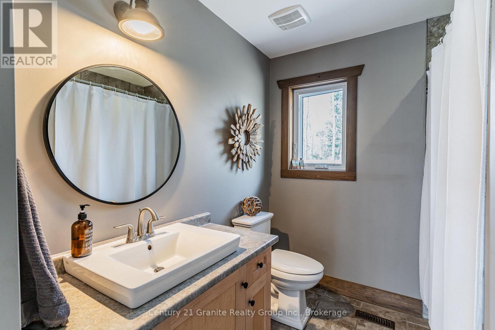 1277 Grace Road, Minden Hills, Ontario  K0M 2K0 - Photo 33 - X12153672