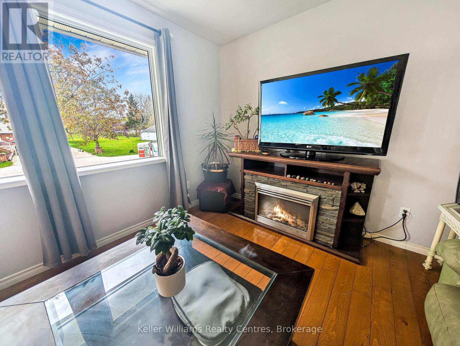78 Elgin Avenue, Arran-Elderslie, Ontario  N0H 2N0 - Photo 13 - X12153809