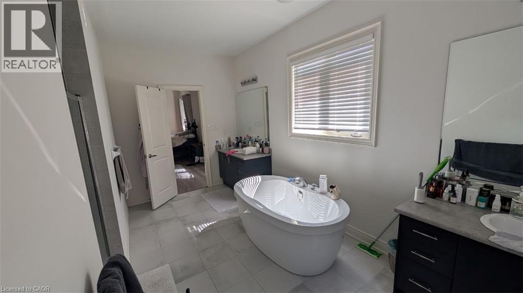 20 Zimmerman Gardens, Waterdown, Ontario  L8B 1Y9 - Photo 18 - 40729433