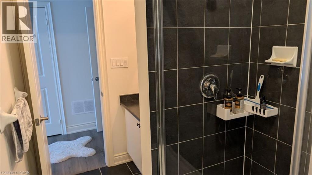 20 Zimmerman Gardens, Waterdown, Ontario  L8B 1Y9 - Photo 32 - 40729433