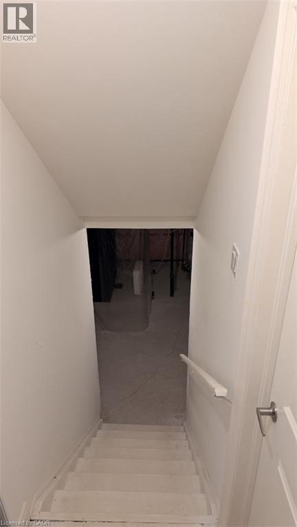 20 Zimmerman Gardens, Waterdown, Ontario  L8B 1Y9 - Photo 33 - 40729433