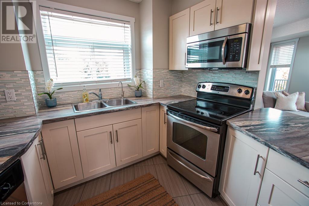 489 East Avenue Unit# B, Kitchener, Ontario  N2H 0A8 - Photo 14 - 40729596