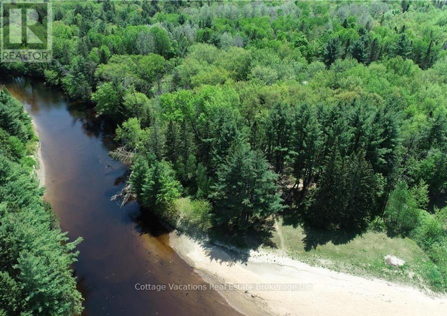 341 Old North Road, Huntsville, Ontario  P1H 2J4 - Photo 9 - X12154016