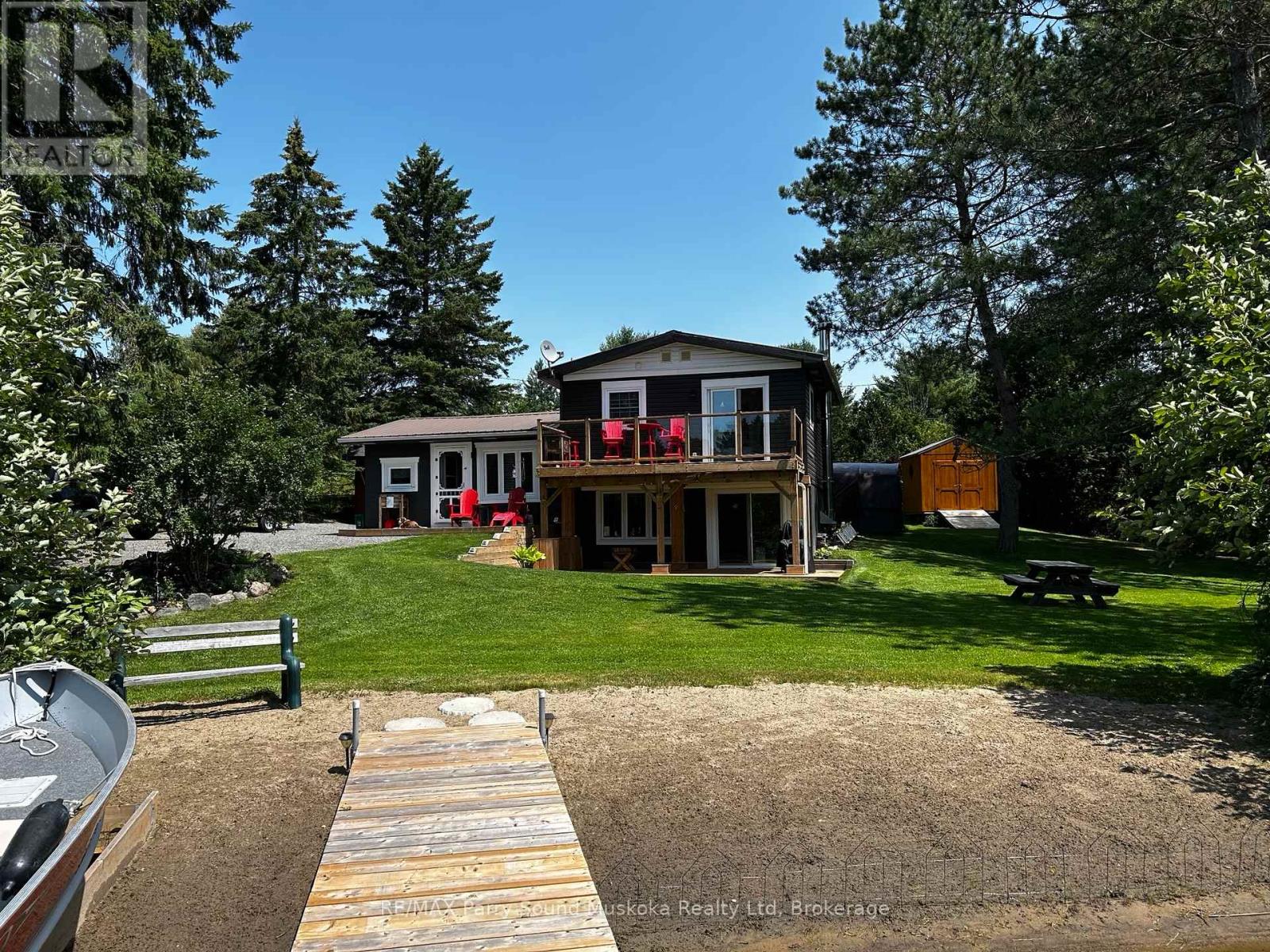 22 Dickinson Road, Mckellar, Ontario  P2A 2W7 - Photo 2 - X12154092
