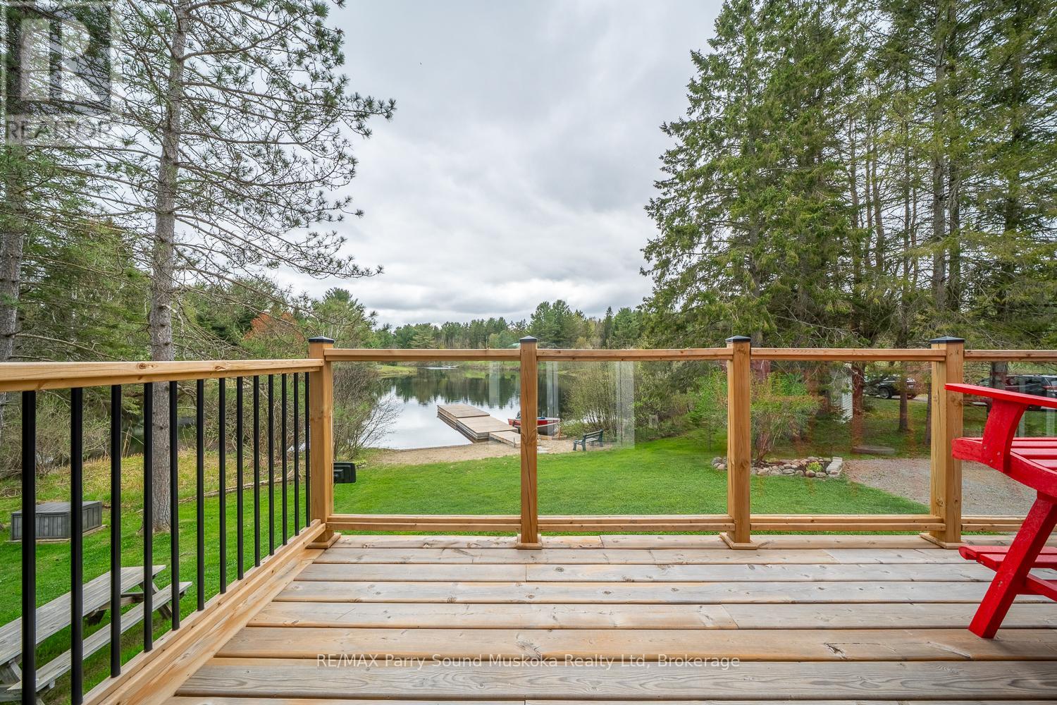 22 Dickinson Road, Mckellar, Ontario  P2A 2W7 - Photo 29 - X12154092