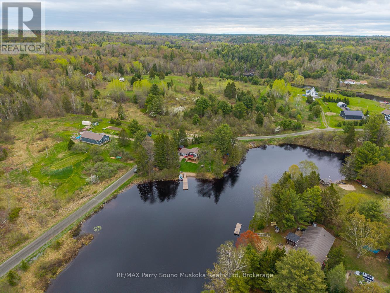 22 Dickinson Road, Mckellar, Ontario  P2A 2W7 - Photo 47 - X12154092